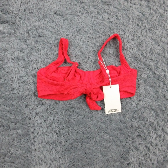 Monday Swimwear Sorrento Bikini Top Womens Small Red Chili Pepper Crinkle NWT - Picture 5 of 7